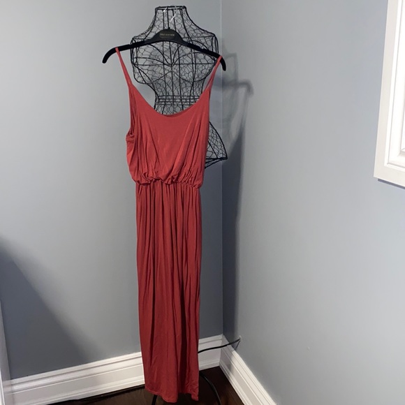 Flowy Dress - Picture 1 of 1